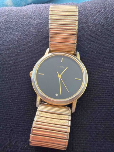 Vintage Juivod Quartz Dress Watch with Expansion Band