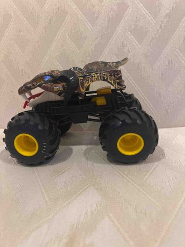 Hot Wheels Monster Trucks - Cage Rattler (Snake Motif)