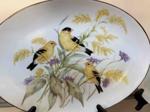 Oval Decorative Platter with Goldfinch and Floral Motif