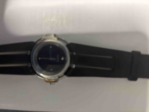 Modern Minimalist Analog Wristwatch