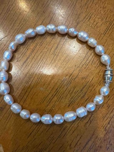 Freshwater Pearl Bracelet with Decorative Clasp