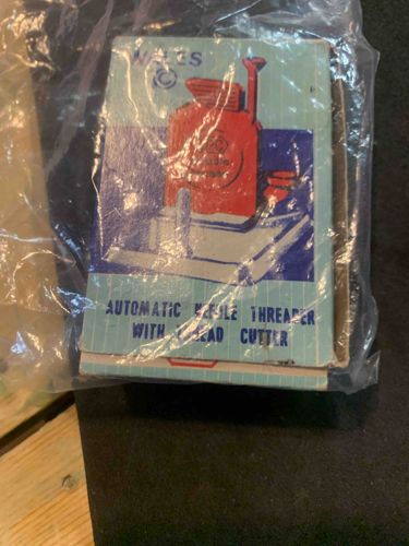 Vintage Wales Automatic Needle Threader with Thread Cutter