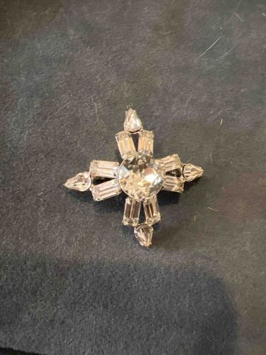 Vintage Clear Rhinestone Sunburst or Star Motif Brooch
