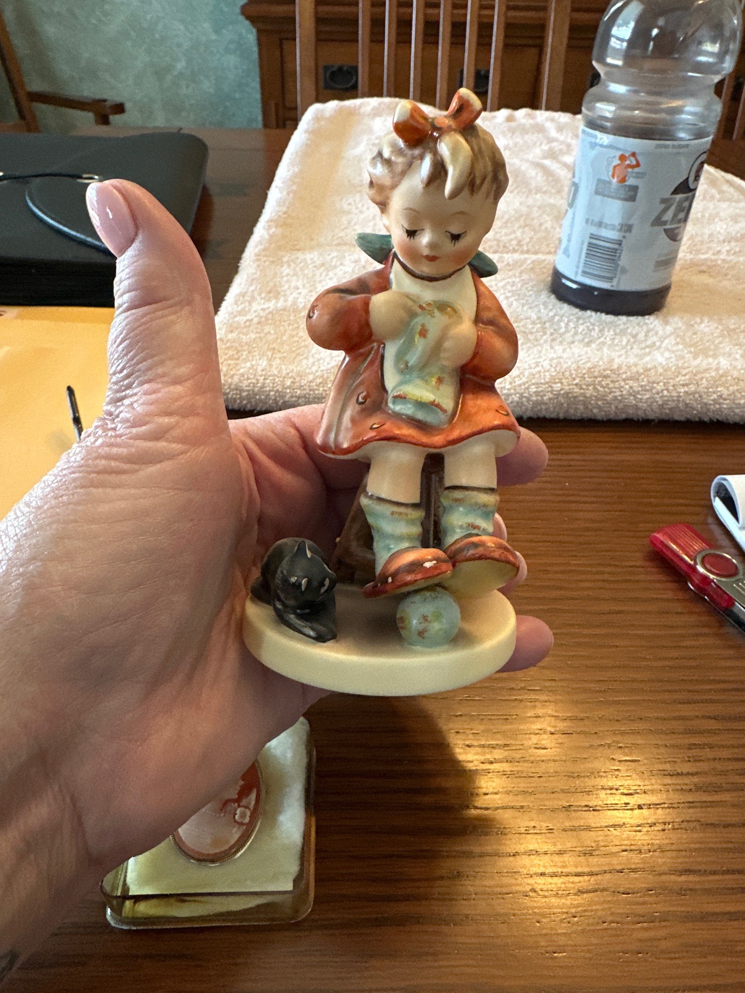 Goebel Hummel Figurine 'Little Tooter' (No. 89)