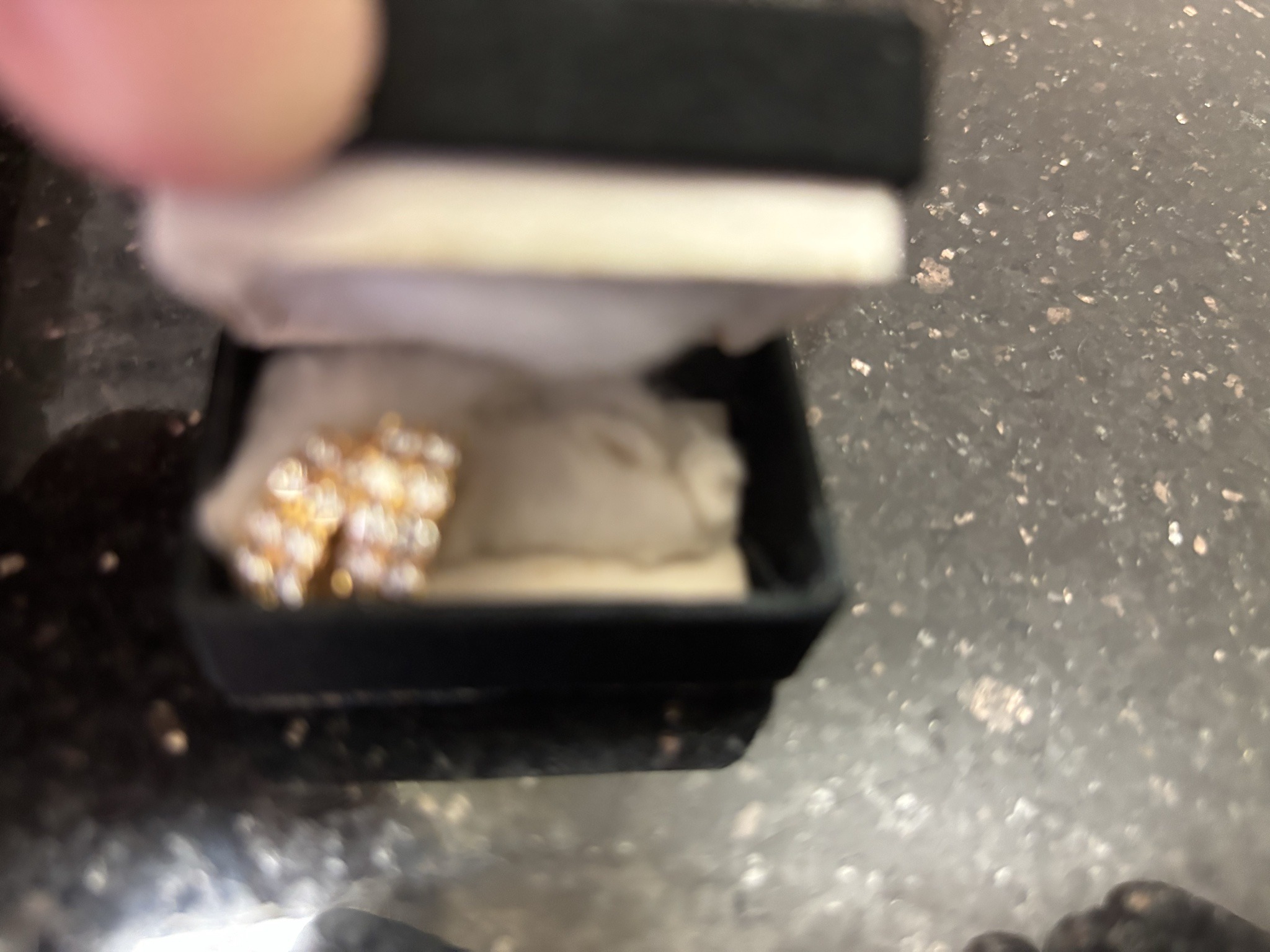 Submitted photo of Gold and diamond cluster ring (unverified)