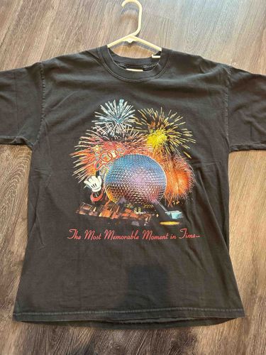 Vintage Walt Disney World EPCOT 'The Most Memorable Moment in Time...' T-Shirt