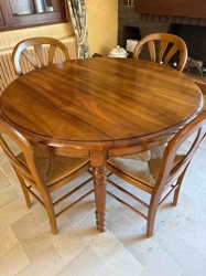 Round Dining Table with Four Chairs
