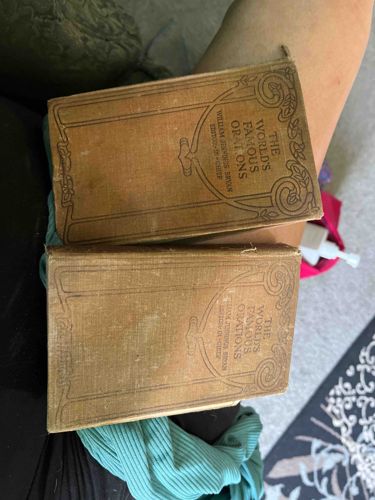 The World's Famous Orations (Volumes)