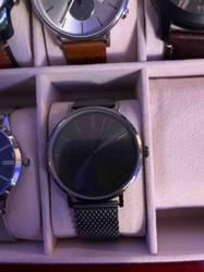 Minimalist Dark Dial Mesh Band Watch