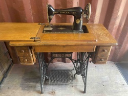 Antique Singer Treadle Sewing Machine