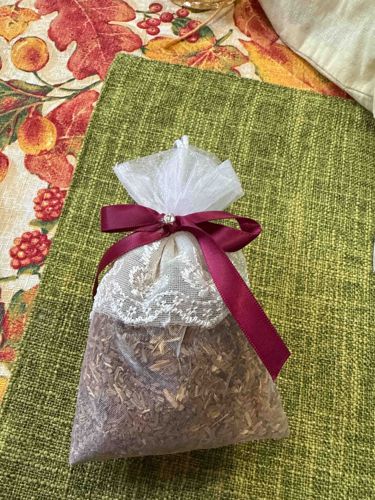 Decorative Sachet with Potpourri