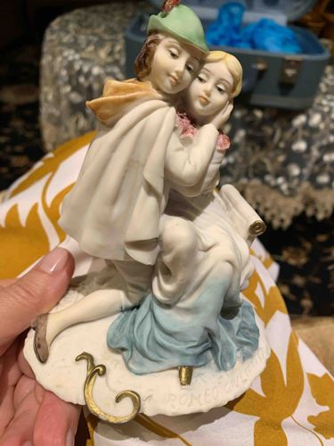 Miriam Collection 'Romeo and Juliet' Figurine