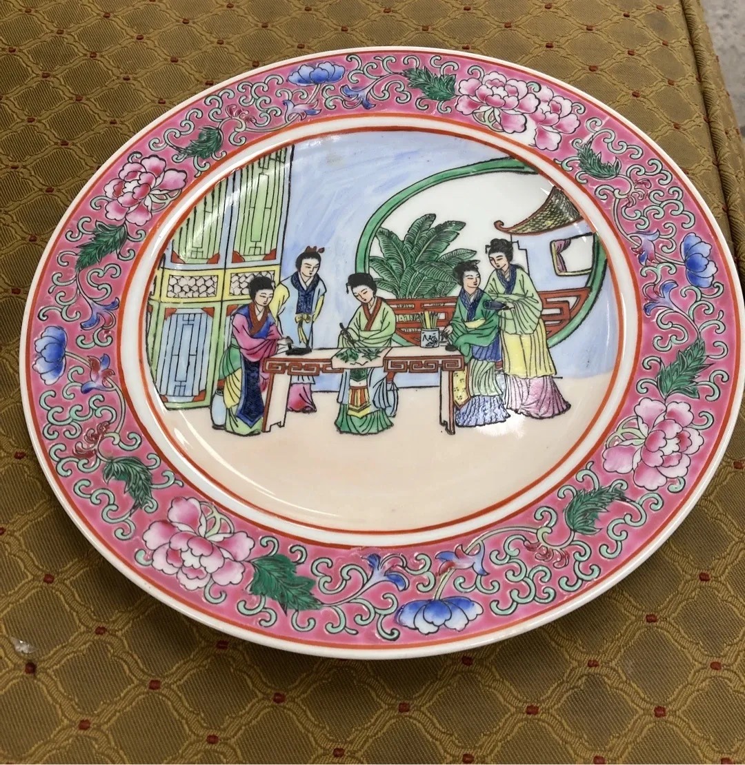 Submitted photo of Hand-painted ceramic decorative plate, attributed to Nora Fenton (unverified)