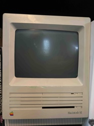 Apple Macintosh SE All-in-One Personal Computer