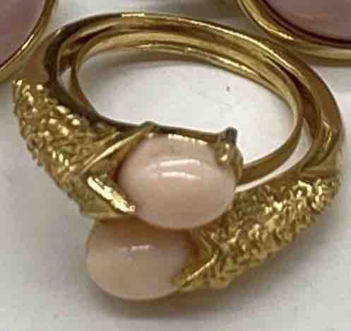 Vintage Trifari Angel Skin Coral Glass Gold-Tone Bypass Ring