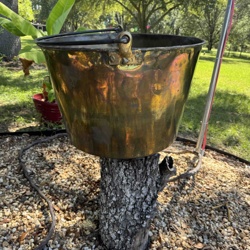 Vintage Brass or Copper Kettle/Bucket