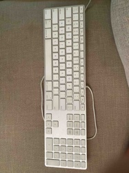 Apple A1243 USB Wired Aluminum Keyboard