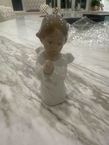 Lladro Kneeling Angel Figurine