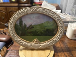 Celtic Knot and Claddagh Oval Picture Frame
