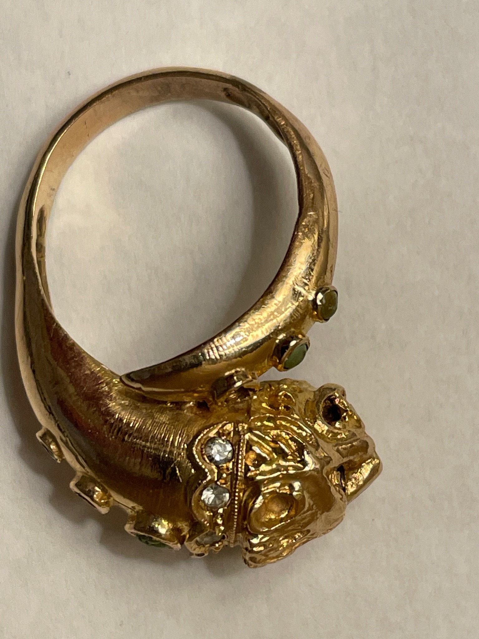 Submitted photo of Gold figural animal ring (unauthenticated)