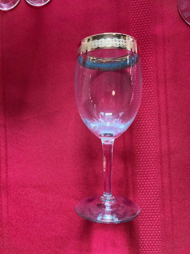 Decorated Wine Glass with Gold Rim