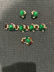 Vintage Green Cabochon and Multi-Color Rhinestone Parure