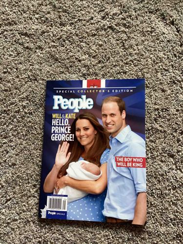 People Magazine Special Collector's Edition: Will & Kate Hello, Prince George!