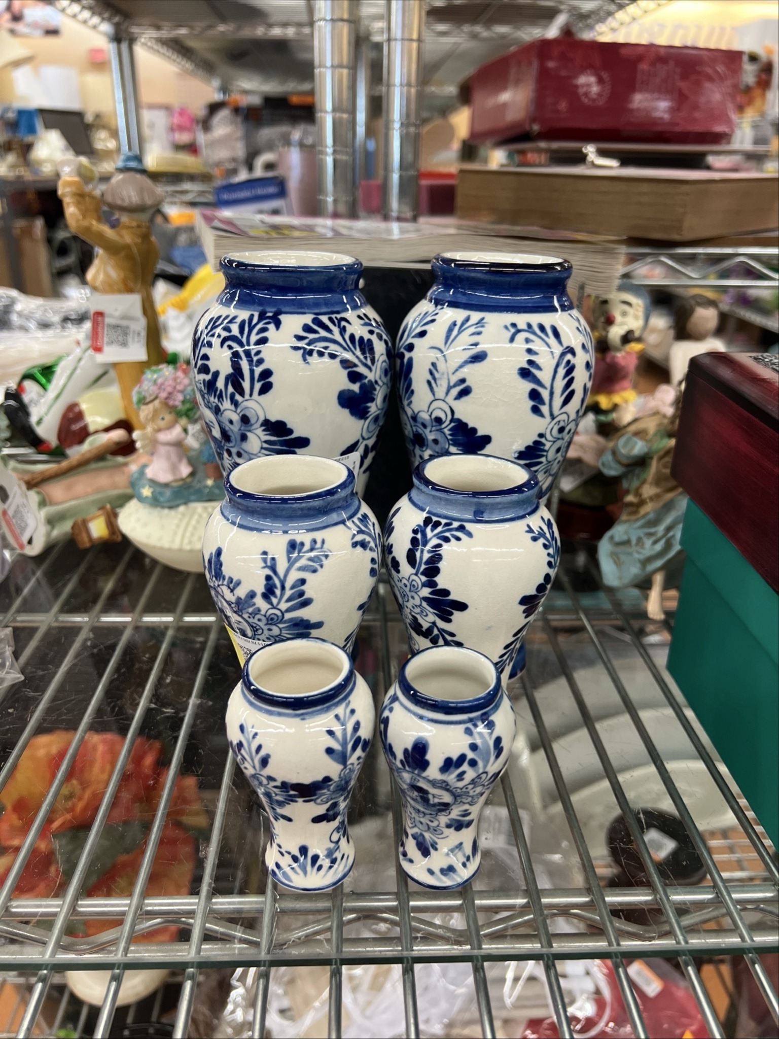 Submitted photo of Delft blue and white pottery vases (unauthenticated)