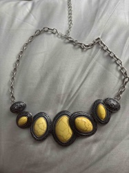 Faux Cracked Yellow Stone Statement Necklace