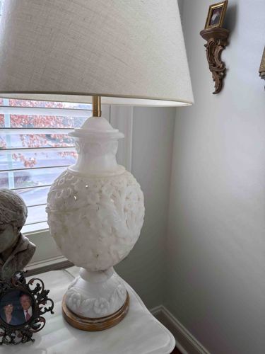 Italian Neoclassical Pierced Alabaster Urn Table Lamp