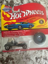 Hot Wheels Vintage Collection 'California Custom Miniature' Die-cast Car with Collector's Badge