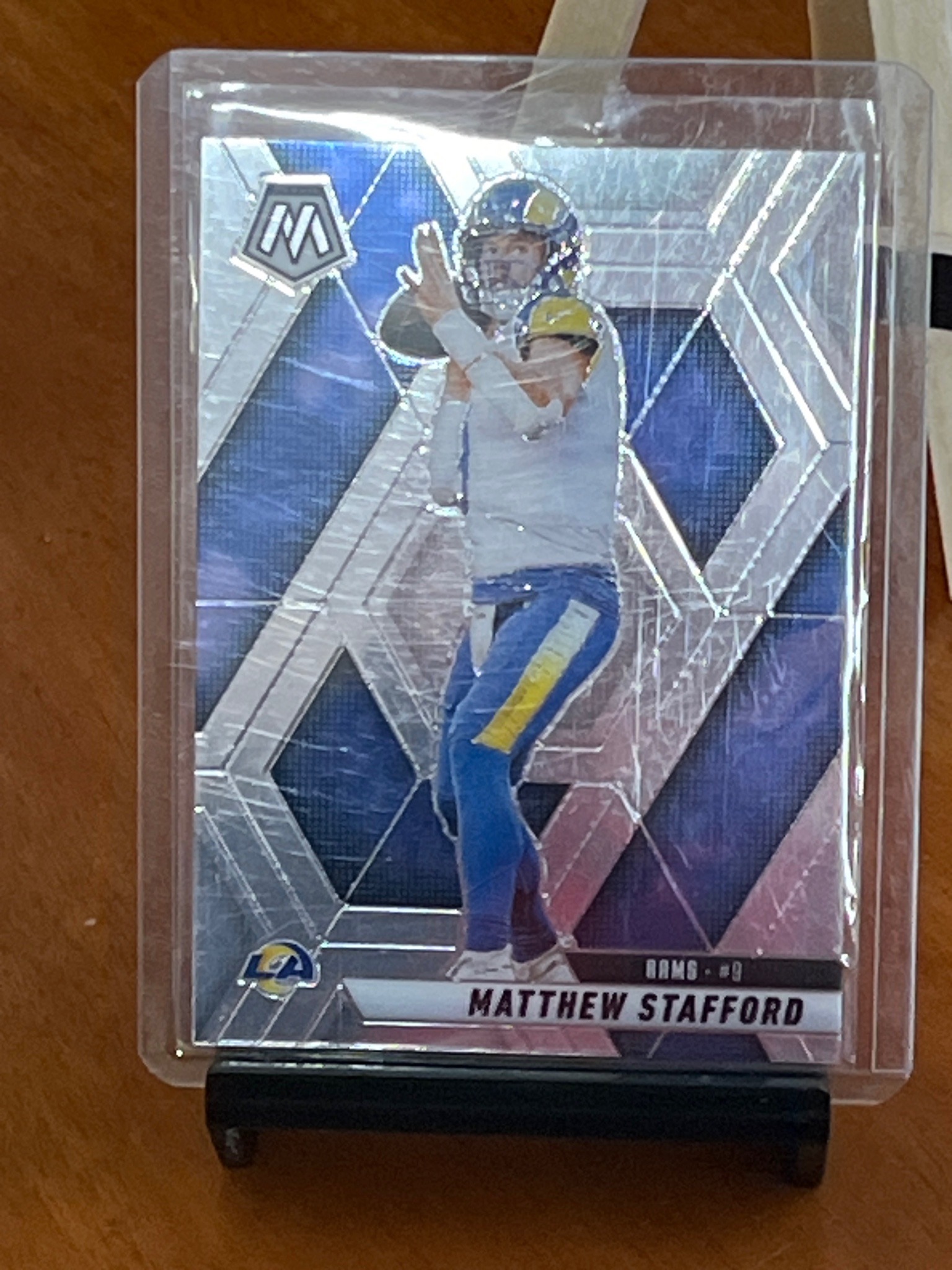 2021 Panini Mosaic Matthew Stafford Silver Prizm Blue Pattern Football Card