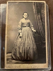 Cabinet Card Portrait of 'Aggie Wchell'