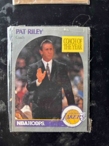 1990-91 NBA Hoops Pat Riley 'Coach of the Year' Los Angeles Lakers Trading Card