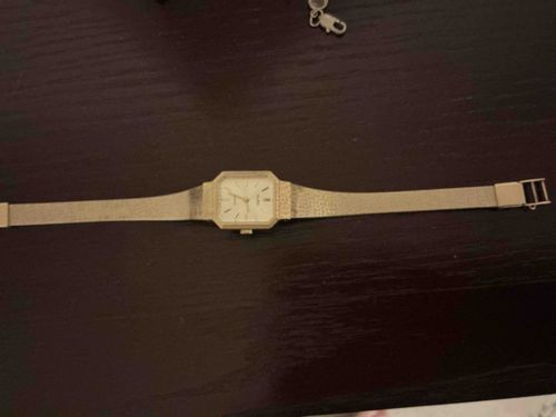 Vintage Gold-Tone Rectangular Dial Mesh Bracelet Watch