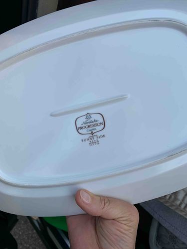 Noritake Progression 'Sunny Side' Oval Serving Platter