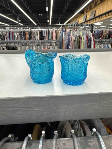 L.G. Wright S repeat blue opalescent sugar and creamer set