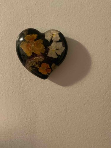 Heart-Shaped Dried Flower Resin Object
