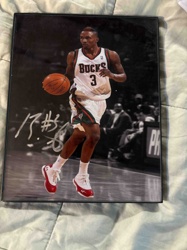 Milwaukee Bucks Desmond Mason Autographed Photograph