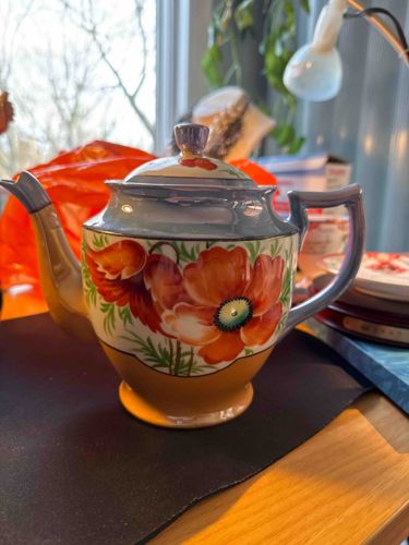 Japanese Lustreware Poppy Teapot