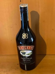 Baileys The Original Irish Cream Liqueur (750ml bottle)