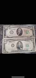 United States Federal Reserve Notes (10 Dollar and 5 Dollar Bills)