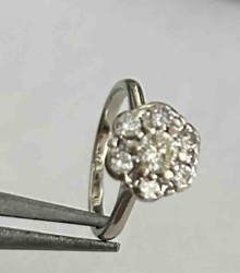 14k White Gold Diamond Cluster Ring
