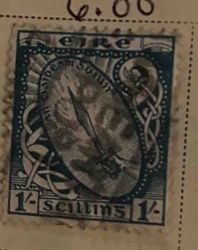 Eire (Ireland) 1/- One Shilling Stamp featuring Tara Brooch design