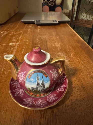 Souvenir Miniature Teapot and Saucer (Basilica Sainte-Anne-de-Beaupré)