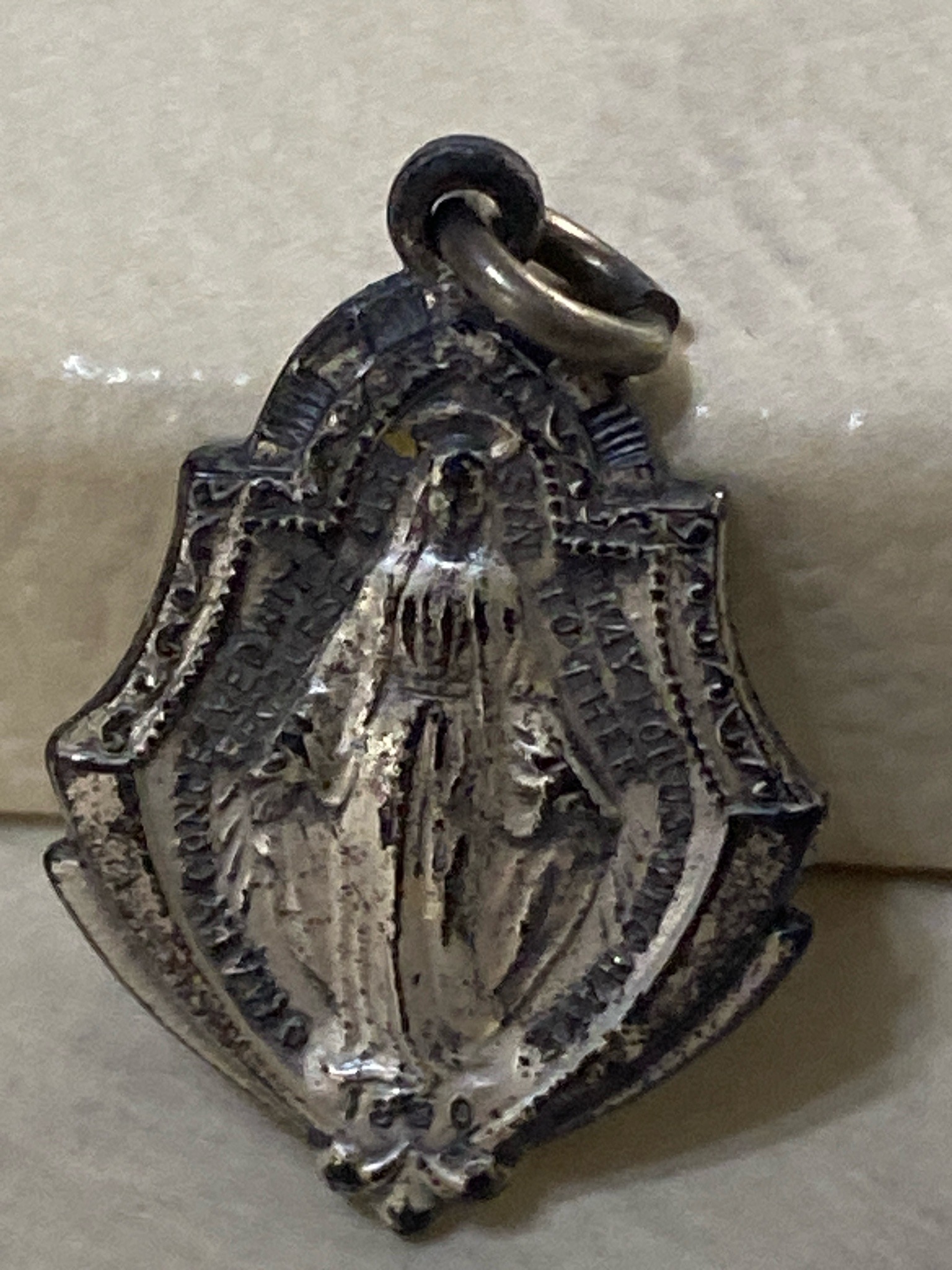 Submitted photo of Miraculous Medal pendant (unauthenticated)