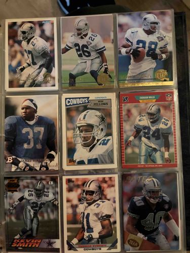 Collection of Vintage Dallas Cowboys Football Cards (9-Pocket Sheet)