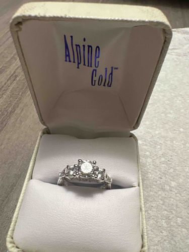 Alpine Gold Multi-Stone Engagement Ring