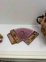 Accordion-Shaped Wall Clock
