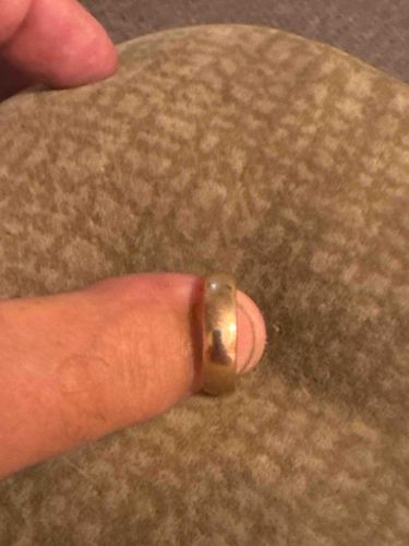 Men's Yellow Metal Wedding Band